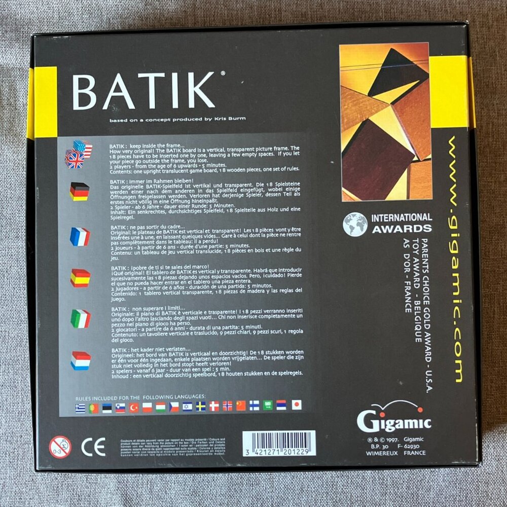 Batik 1997 Gigamic Board Game Strategy Wooden Shape Fitting Vintage Complete - Picture 5 of 7